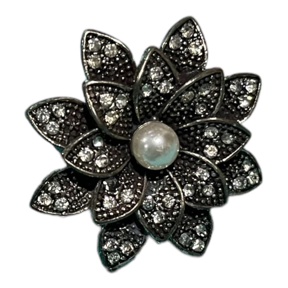 Amrita Singh Jewelry Silver Tone Crystal Stretch Ring